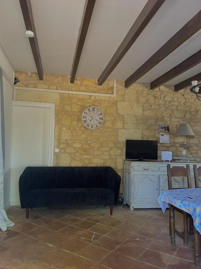 Maisonfamiliale Pugnac Exterior photo